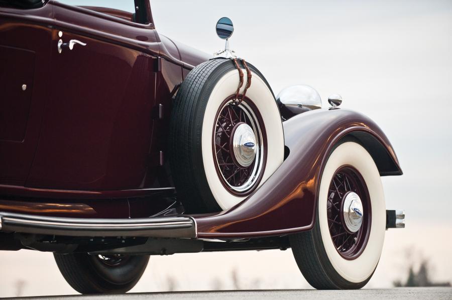  Lincoln Model KA convertible roadster 1934 года  (фото 9 из 36)